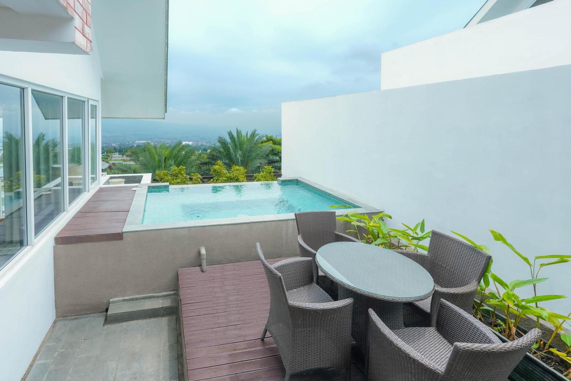 Amartahills Hotel And Resort バトゥ 部屋 写真